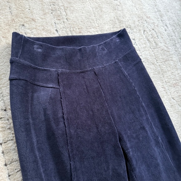 Aerie OFFLINE Corduroy Flare Pants | Navy Blue | Size S | Super Soft - Picture 3 of 6